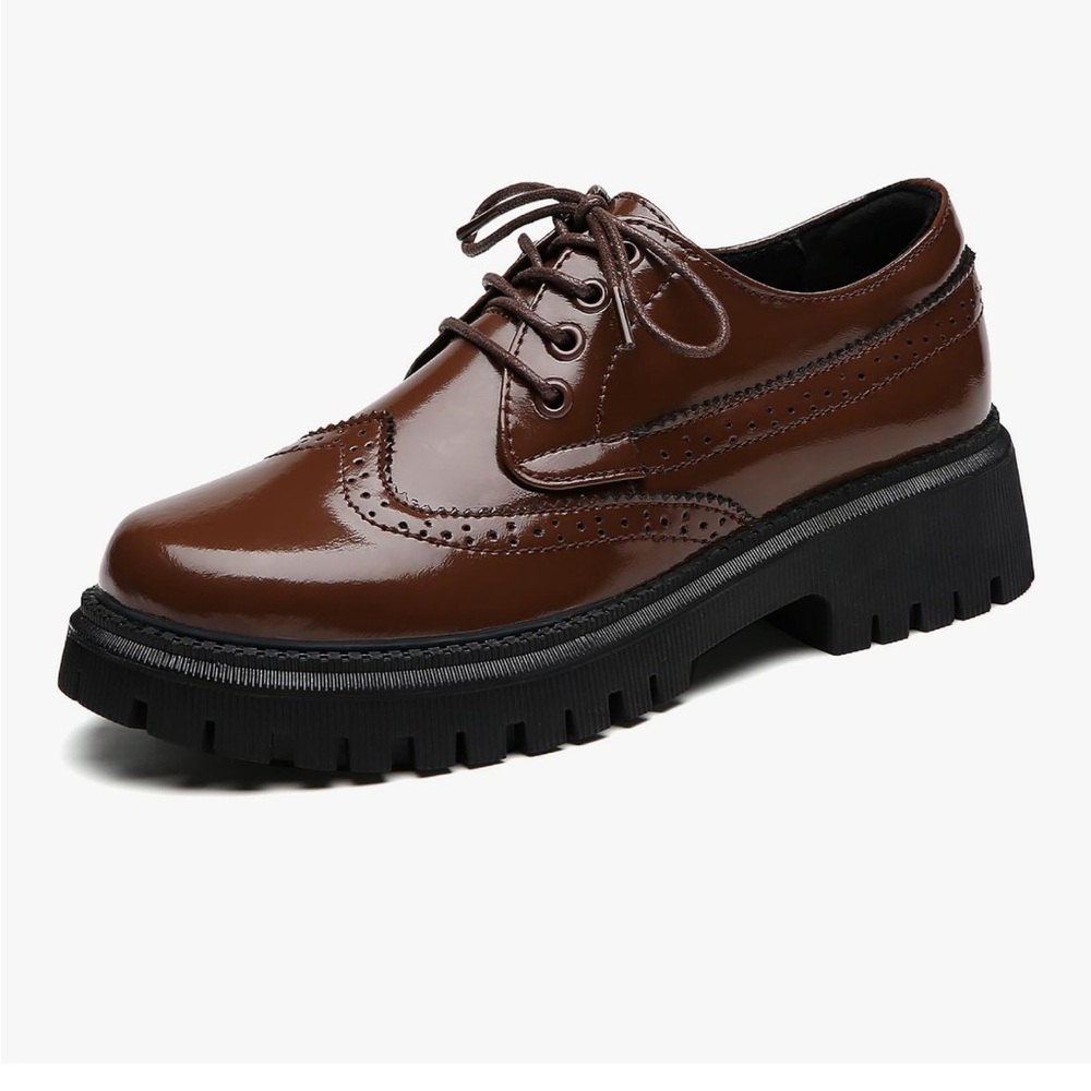 NWT Faux Doc Marten Patent Leather Lug Sole Oxfords
